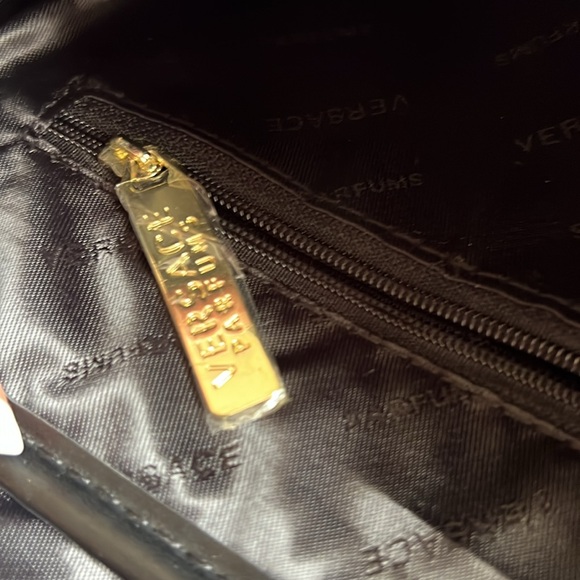 VERSACE wristlet, make up bag ,PERFUMES Bag NewNo tags - Picture 7 of 7